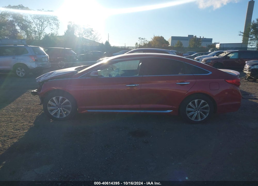 2017 HYUNDAI SONATA SPORT VIN: 5NPE34AF7HH562211