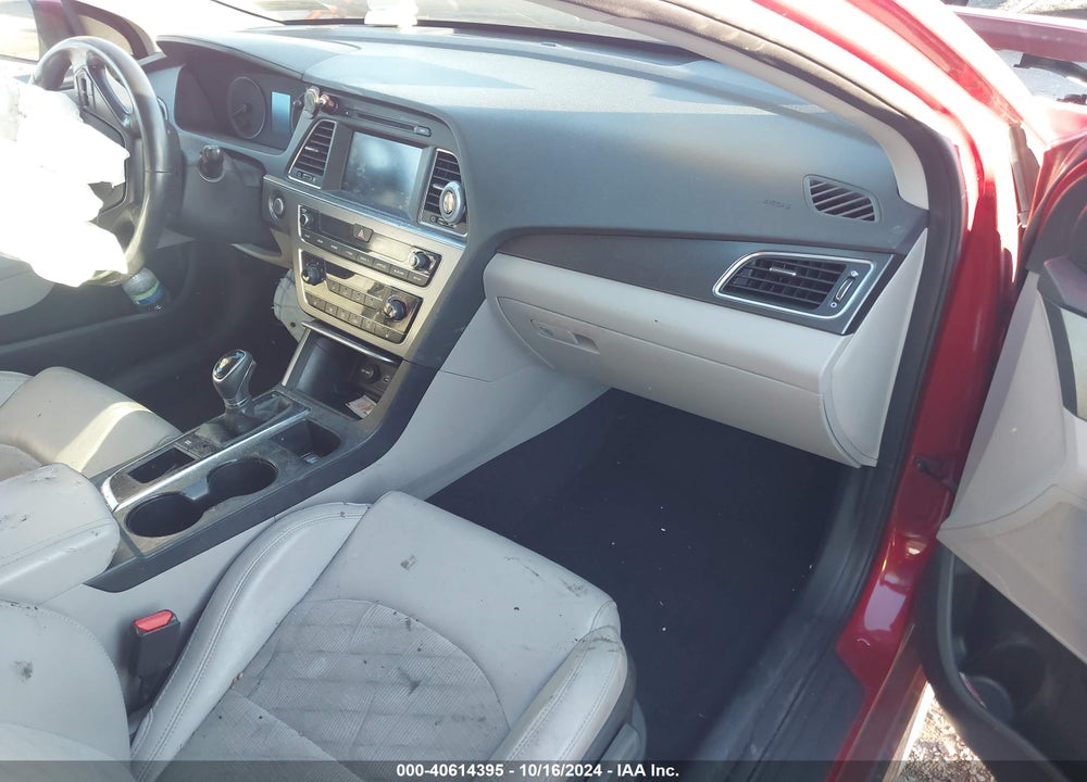 2017 HYUNDAI SONATA SPORT VIN: 5NPE34AF7HH562211