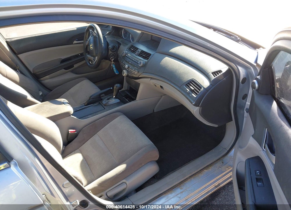 2008 HONDA ACCORD LX VIN: 1HGCP26328A081547