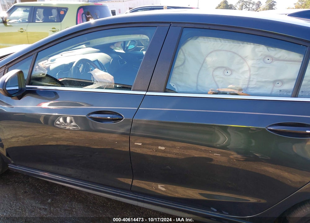 2018 CHEVROLET CRUZE LT AUTO VIN: 1G1BE5SM6J7150025