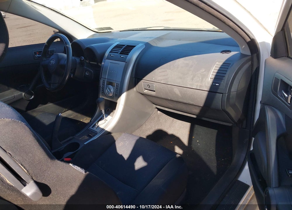2005 SCION TC VIN: JTKDE167550048932