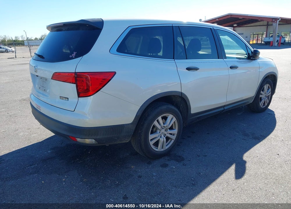 2018 HONDA PILOT LX VIN: 5FNYF5H16JB031722