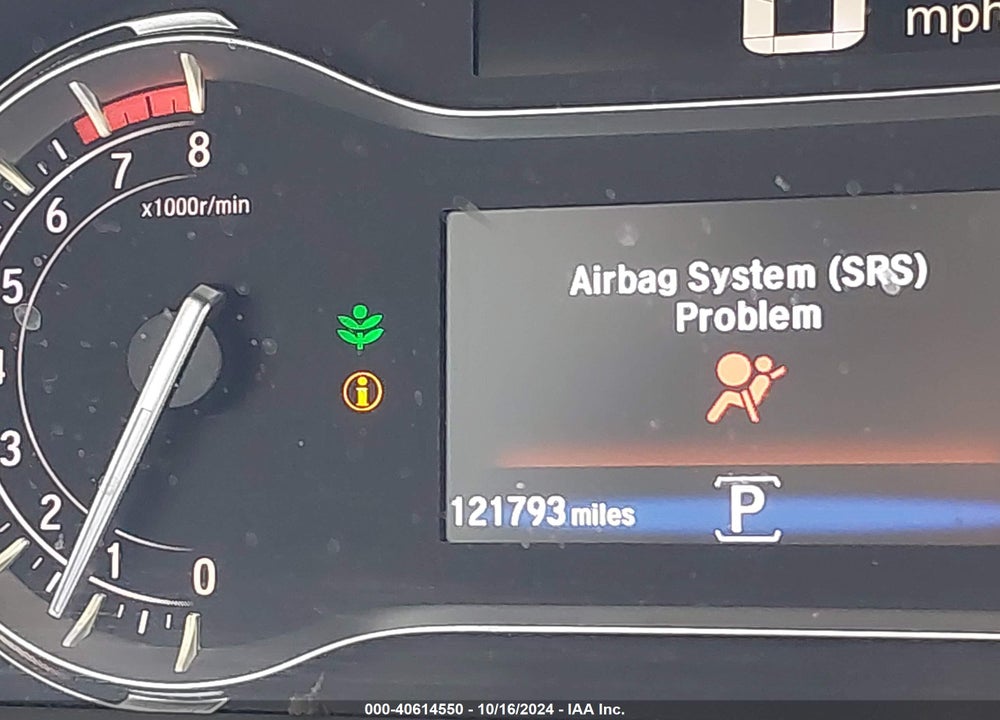 2018 HONDA PILOT LX VIN: 5FNYF5H16JB031722