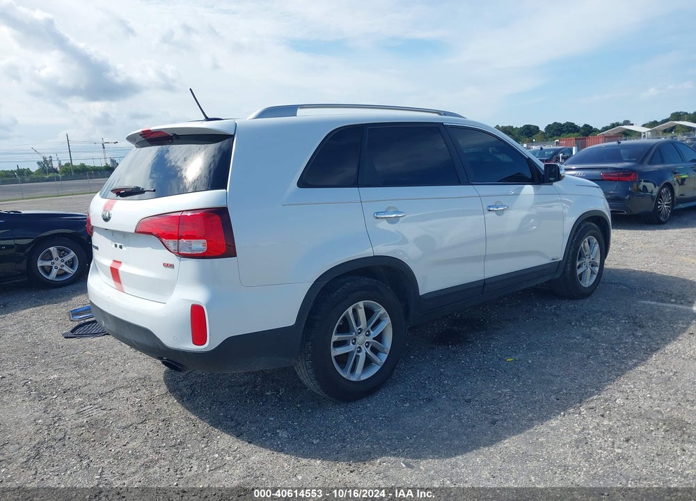 2014 KIA SORENTO LX VIN: 5XYKTDA6XEG479829