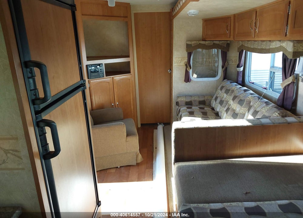 2008 FOREST RIVER SALEM 29FKS VIN: 4X4TSME208A298476