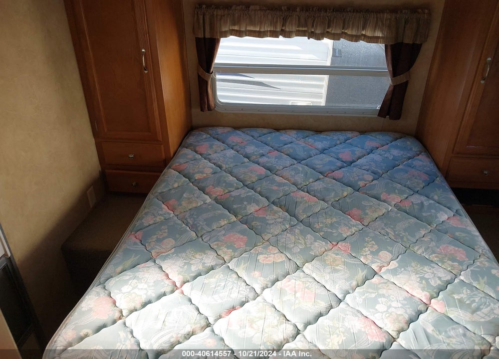2008 FOREST RIVER SALEM 29FKS VIN: 4X4TSME208A298476