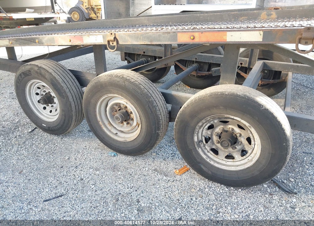 2008 KAUFMAN TRAILERS TRI AXLE CAR CARRIER VIN: 5VGFW503X8L002091