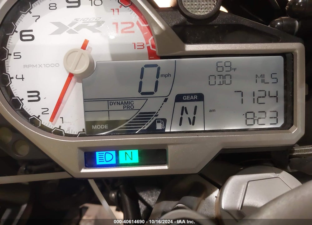 2016 BMW S 1000 XR VIN: WB10D1303GZ463260