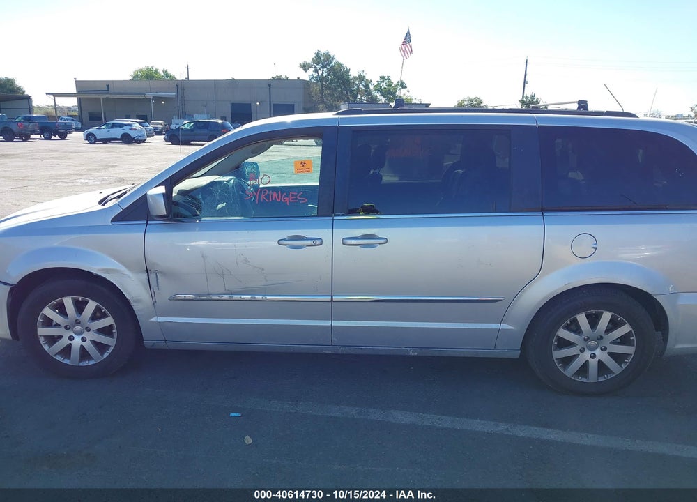 2011 CHRYSLER TOWN & COUNTRY TOURING-L VIN: 2A4RR8DG3BR624073