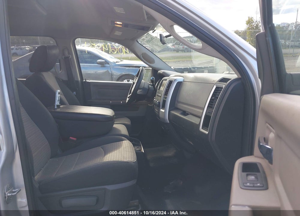 2011 RAM 1500 SLT VIN: 1D7RV1CT9BS613655