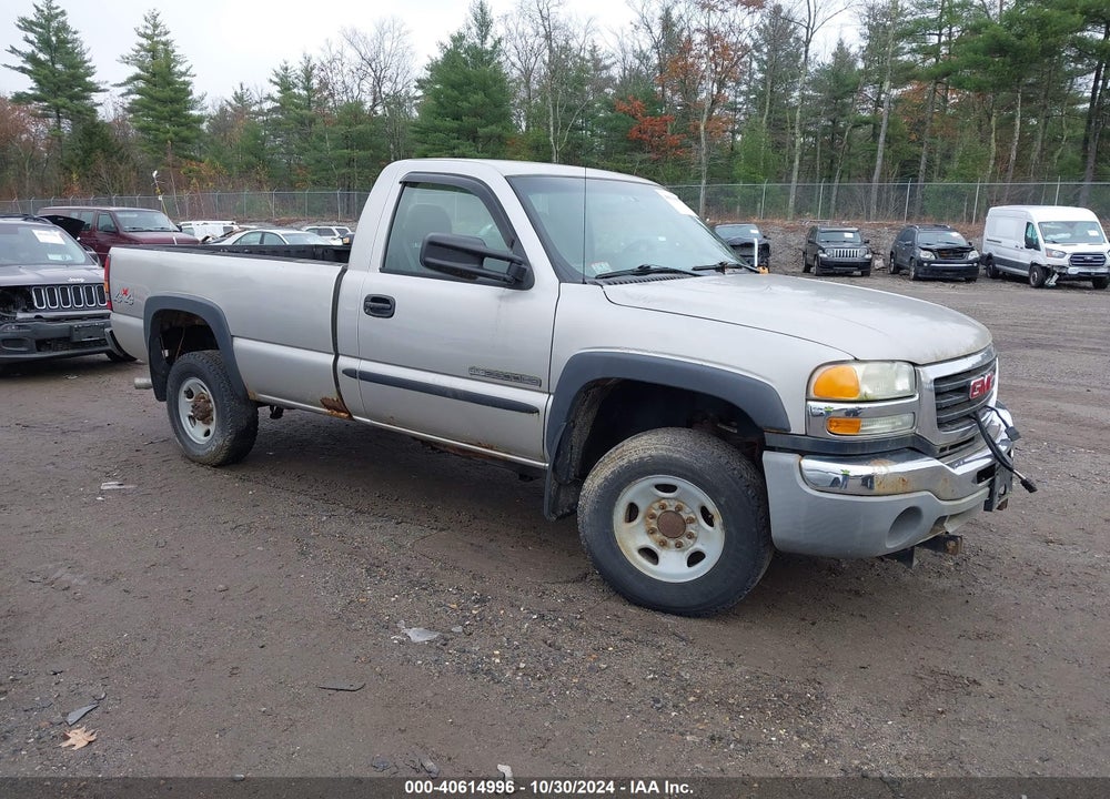 2004 GMC SIERRA 2500HD VIN: 1GTHK24U44E141457
