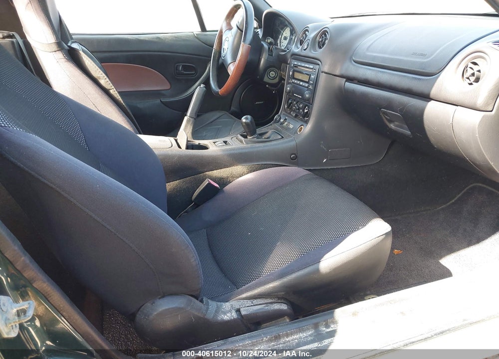 2001 MAZDA MX-5 MIATA LS/SPECIAL EDITION VIN: JM1NB353310219363