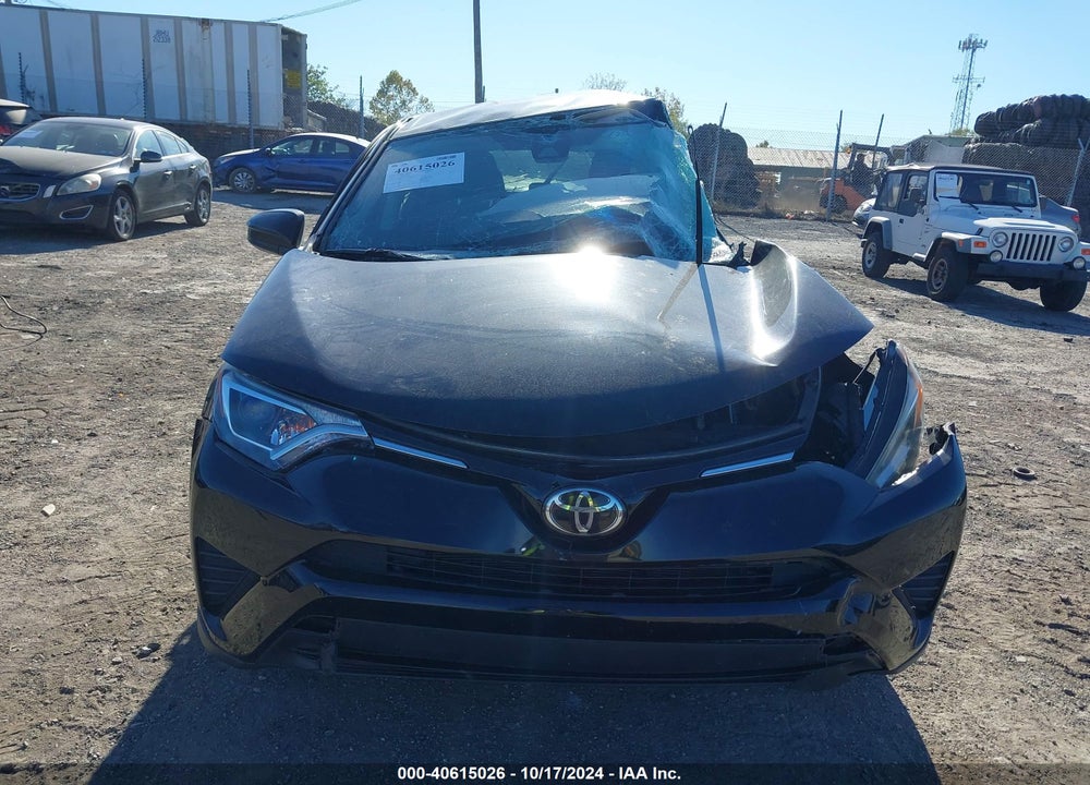 2018 TOYOTA RAV4 LE VIN: 2T3BFREV8JW822526