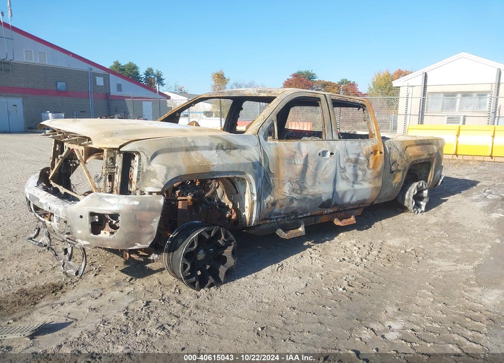 2015 GMC SIERRA 2500HD SLT VIN: 1GT12ZE84FF105051