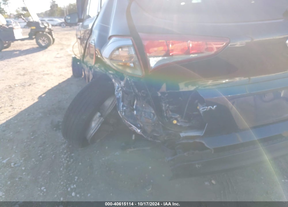 2017 HYUNDAI TUCSON SE VIN: KM8J33A46HU296446