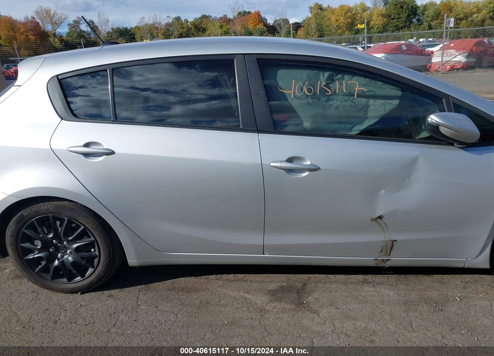 2016 KIA FORTE LX VIN: KNAFK5A84G5570146