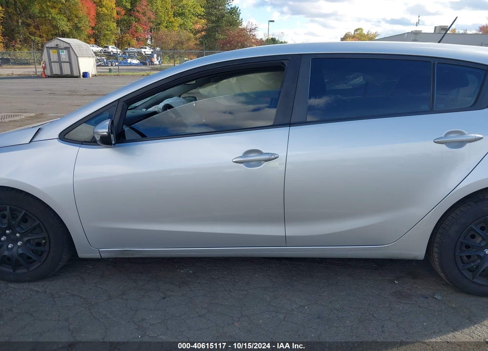 2016 KIA FORTE LX VIN: KNAFK5A84G5570146