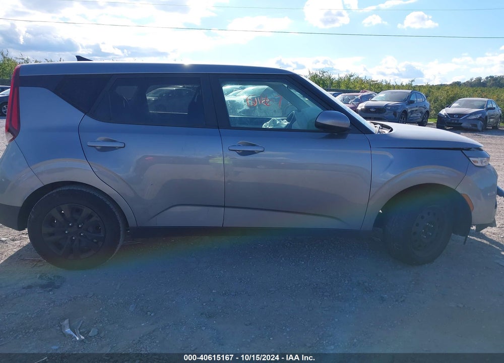 2022 KIA SOUL LX VIN: KNDJ23AU1N7806896