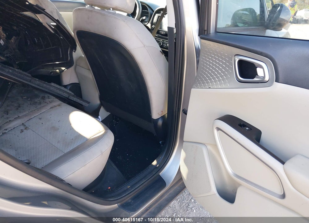 2022 KIA SOUL LX VIN: KNDJ23AU1N7806896