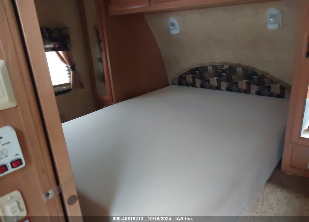 2010 LAREDO OTHER VIN: 4YDT28R23AB600993