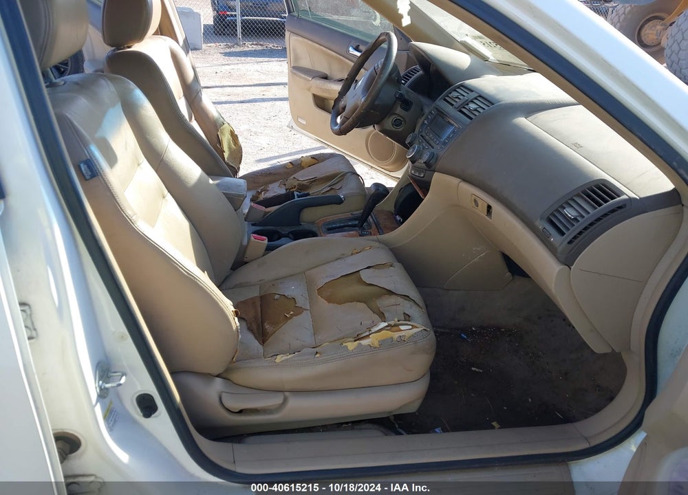 2003 HONDA ACCORD 2.4 EX VIN: JHMCM56643C000207