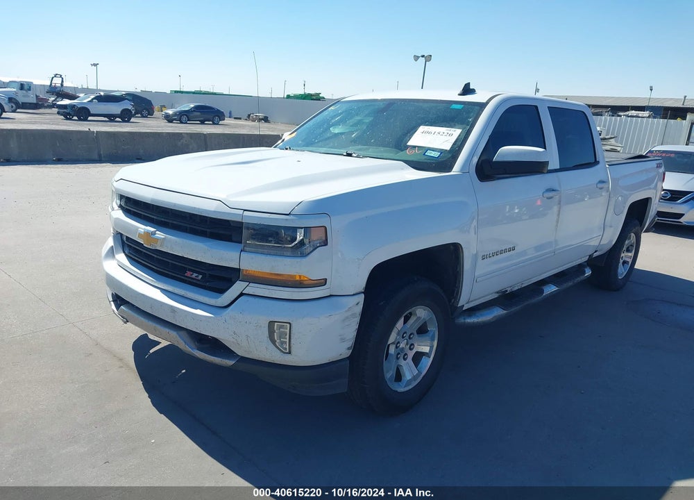 2017 CHEVROLET SILVERADO 1500 2LT VIN: 3GCUKREC2HG507718