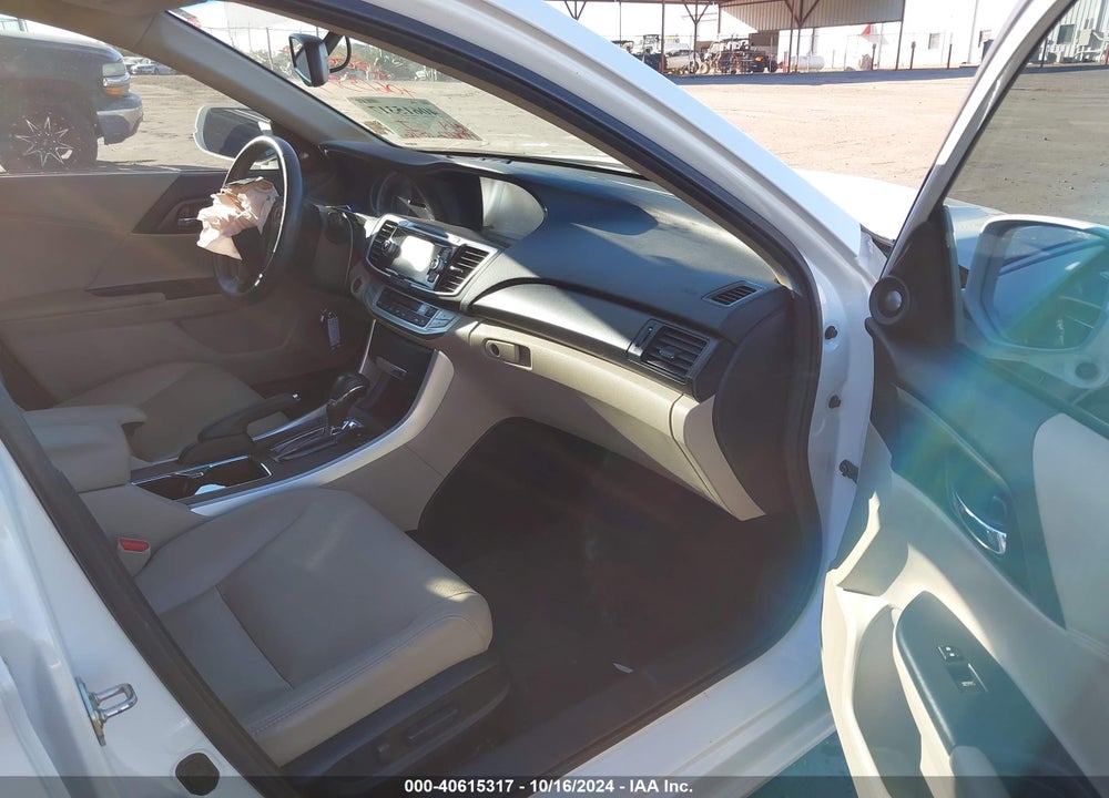 2013 HONDA ACCORD EX-L V-6 VIN: 1HGCR3F81DA047606