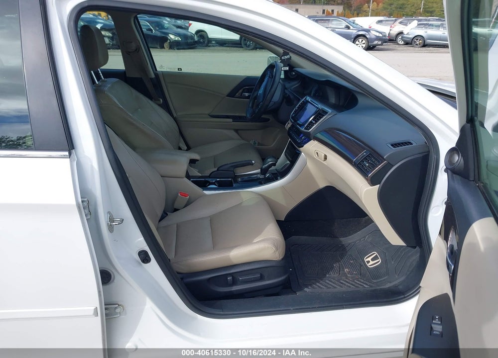 2017 HONDA ACCORD EX-L VIN: 1HGCR2F86HA147538
