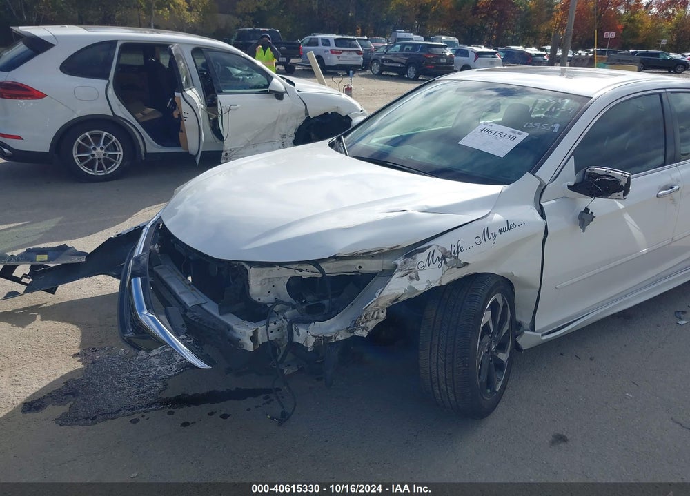 2017 HONDA ACCORD EX-L VIN: 1HGCR2F86HA147538