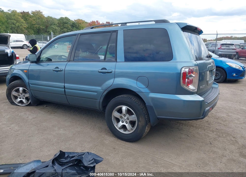 2006 HONDA PILOT EX-L VIN: 5FNYF18686B028848