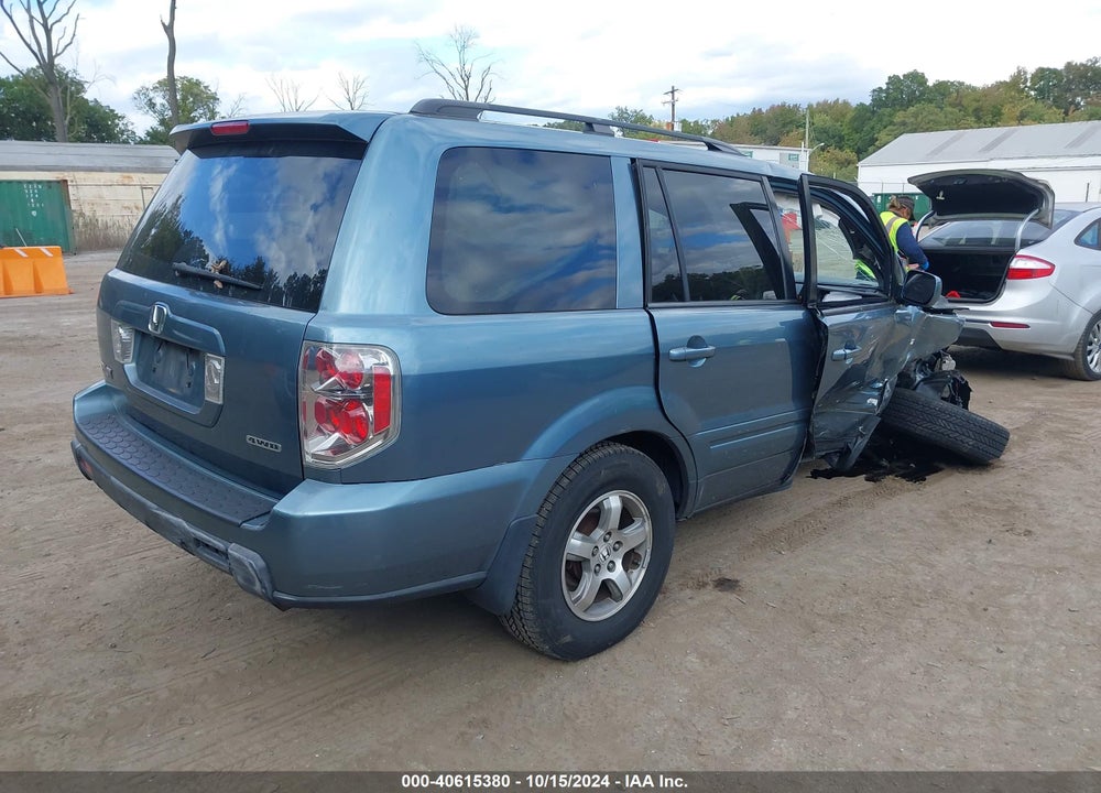 2006 HONDA PILOT EX-L VIN: 5FNYF18686B028848