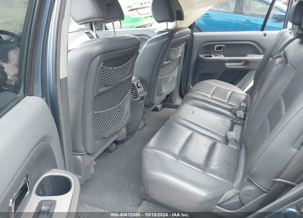 2006 HONDA PILOT EX-L VIN: 5FNYF18686B028848