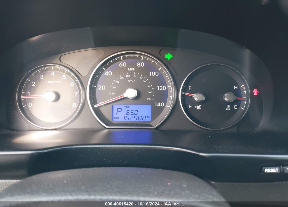 2011 HYUNDAI SANTA FE GLS VIN: 5XYZGDAB8BG013621