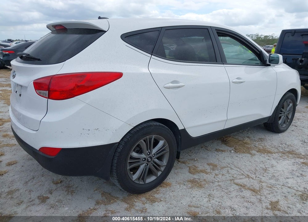 2015 HYUNDAI TUCSON GLS VIN: KM8JT3AF6FU988477