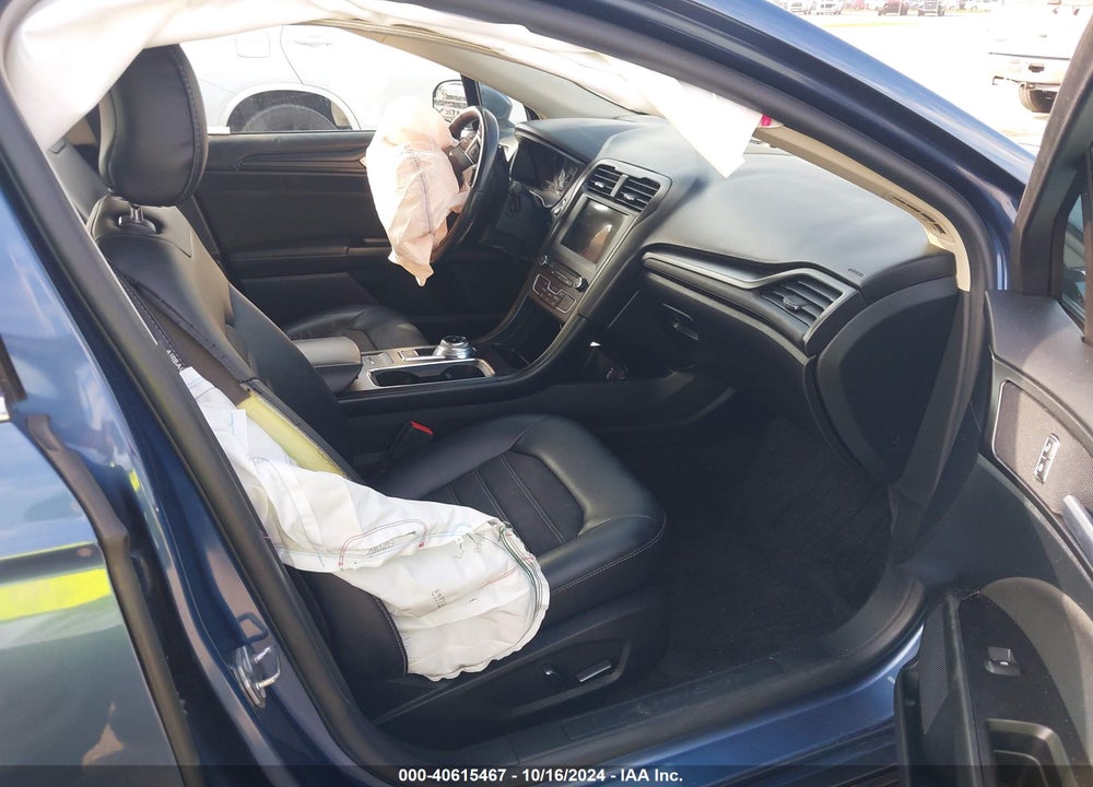 2018 FORD FUSION SE VIN: 3FA6P0HD4JR259661