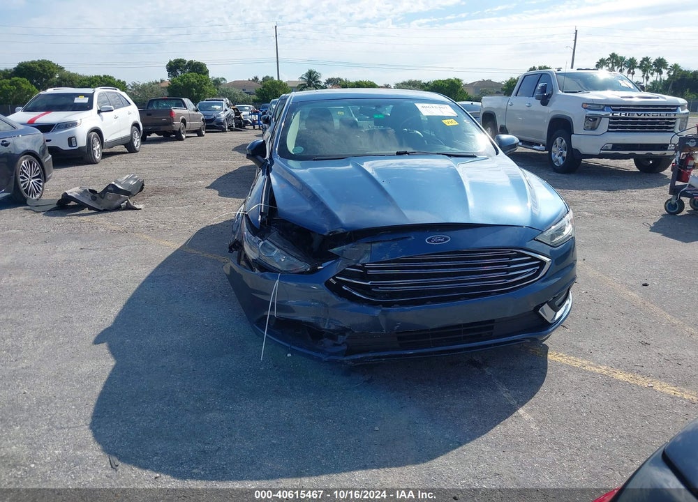 2018 FORD FUSION SE VIN: 3FA6P0HD4JR259661