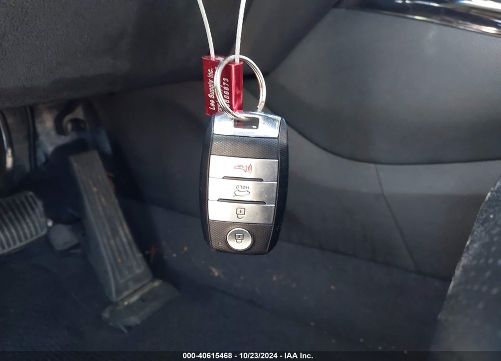 2019 KIA SORENTO 3.3L EX VIN: 5XYPHDA53KG515029