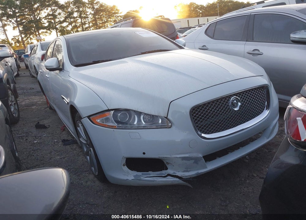 2016 JAGUAR XJ VIN: SAJWA1C77G8V97800