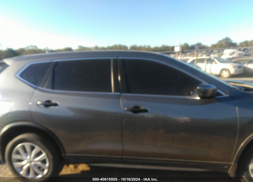 2017 NISSAN ROGUE S VIN: JN8AT2MT0HW388484