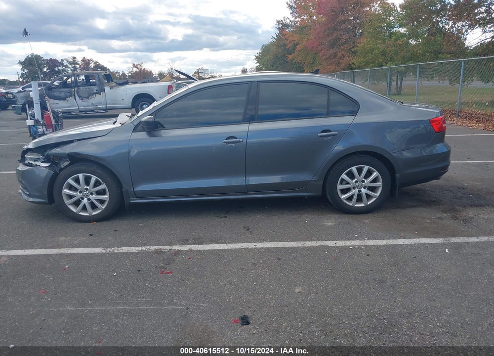 2015 VOLKSWAGEN JETTA 1.8T SE VIN: 3VWD17AJ8FM245579