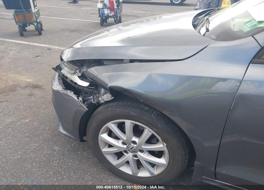 2015 VOLKSWAGEN JETTA 1.8T SE VIN: 3VWD17AJ8FM245579