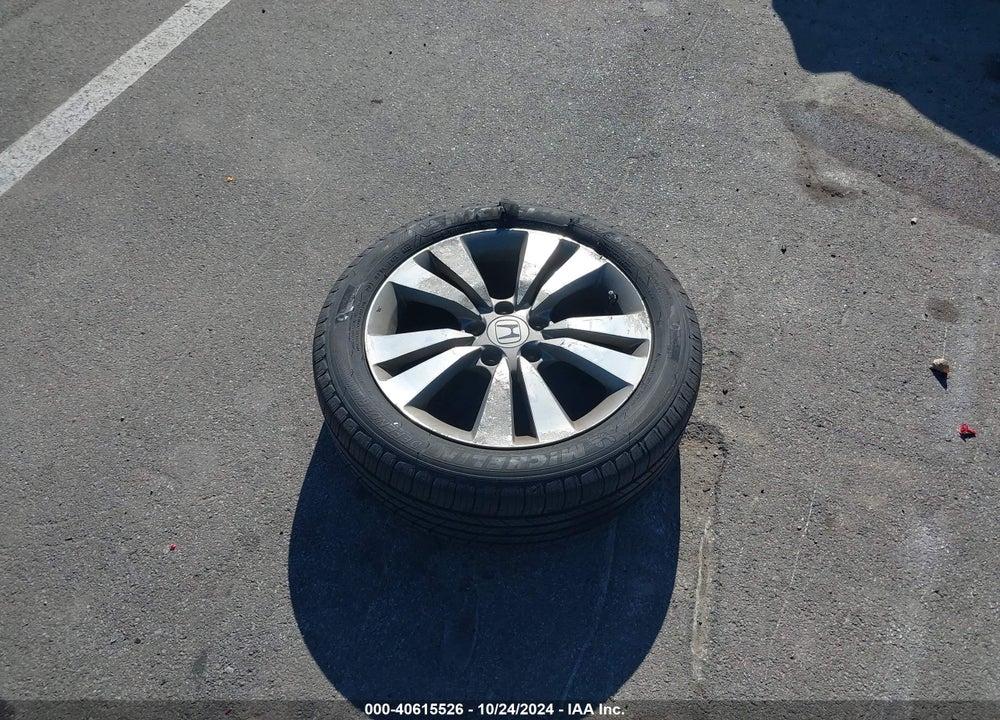 2011 HONDA ACCORD 2.4 EX-L VIN: 1HGCS1B82BA009622
