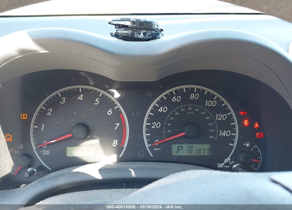 2010 TOYOTA COROLLA LE VIN: JTDBU4EE7AJ074052