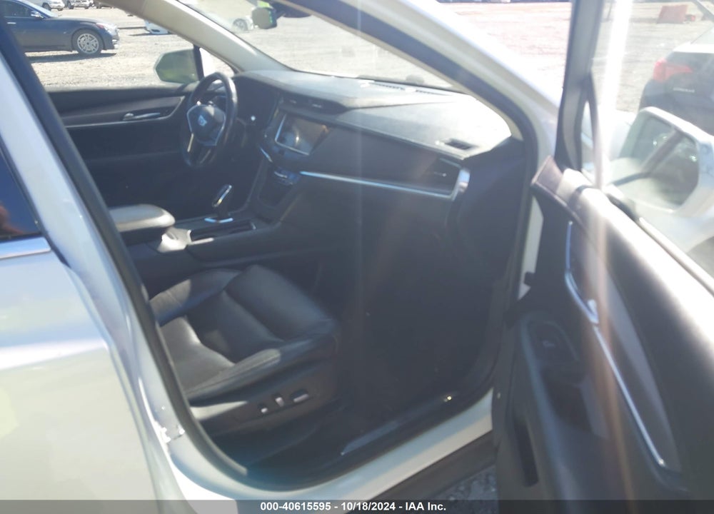 2017 CADILLAC XT5 LUXURY VIN: 1GYKNBRS3HZ241272