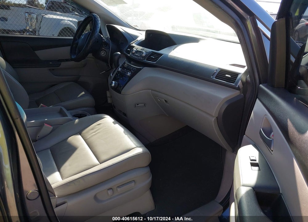 2011 HONDA ODYSSEY TOURING/TOURING ELITE VIN: 5FNRL5H98BB027353
