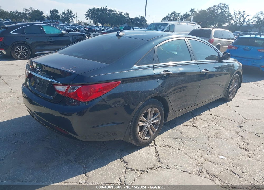 2013 HYUNDAI SONATA GLS VIN: 5NPEB4ACXDH792392