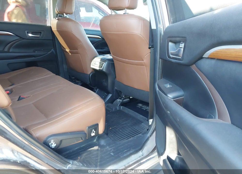 2019 TOYOTA HIGHLANDER LIMITED/PLATINUM VIN: 5TDDZRFH2KS953026