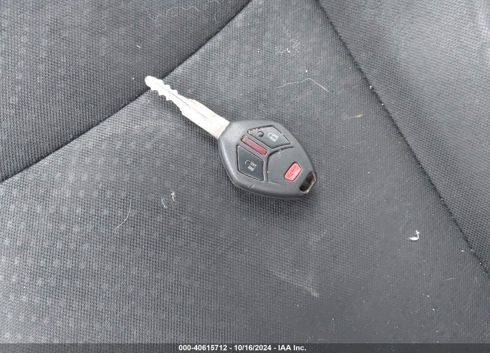 2015 MITSUBISHI OUTLANDER SPORT ES VIN: 4A4AR3AU8FE028145