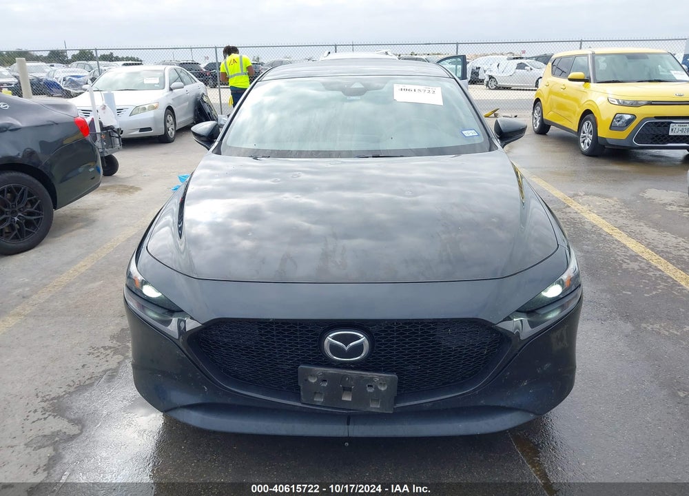 2019 MAZDA 3 PREFERRED PACKAGE VIN: JM1BPBMM4K1133841