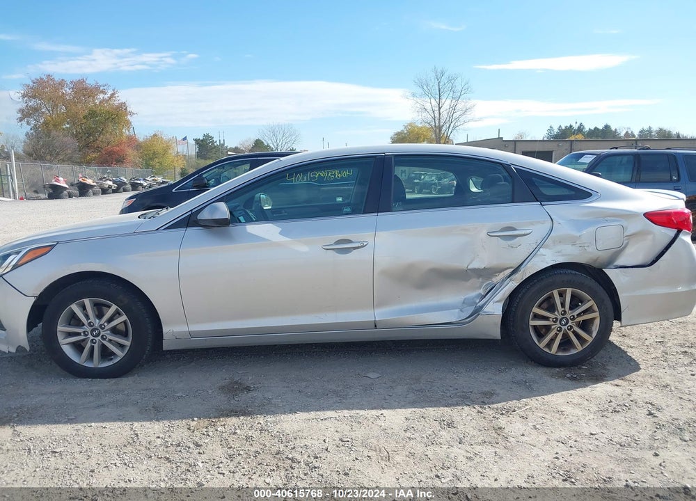 2017 HYUNDAI SONATA VIN: 5NPE24AF8HH438063